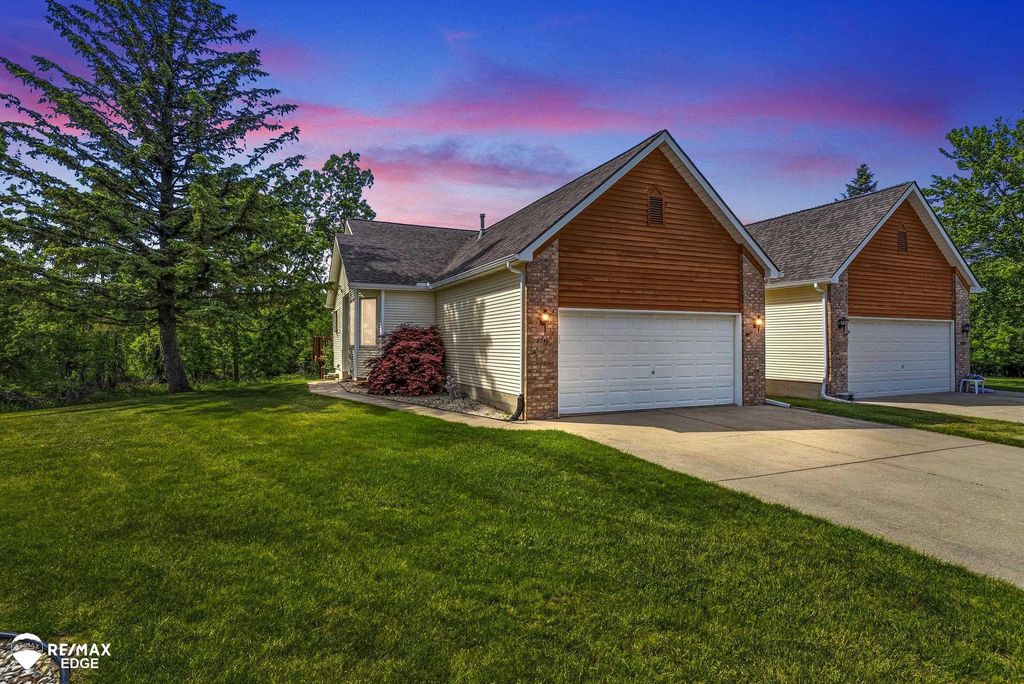 9340 Rayna Dr, Davison