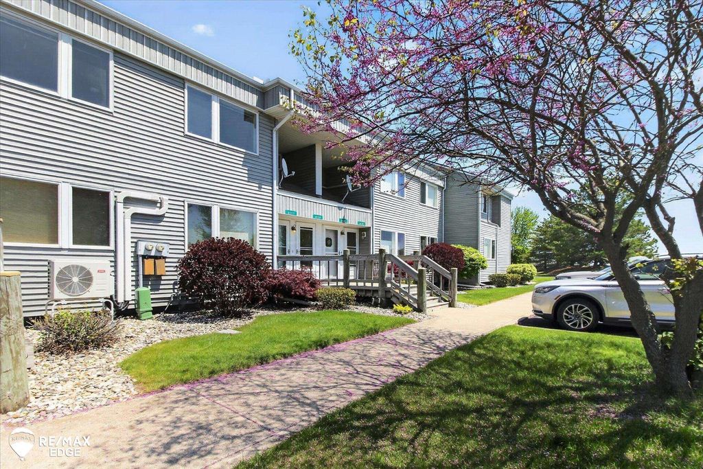 3119 E Midshipman Dr, Au Gres