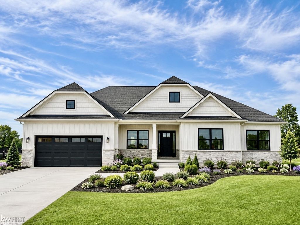 5483 Championship, Fenton charter township