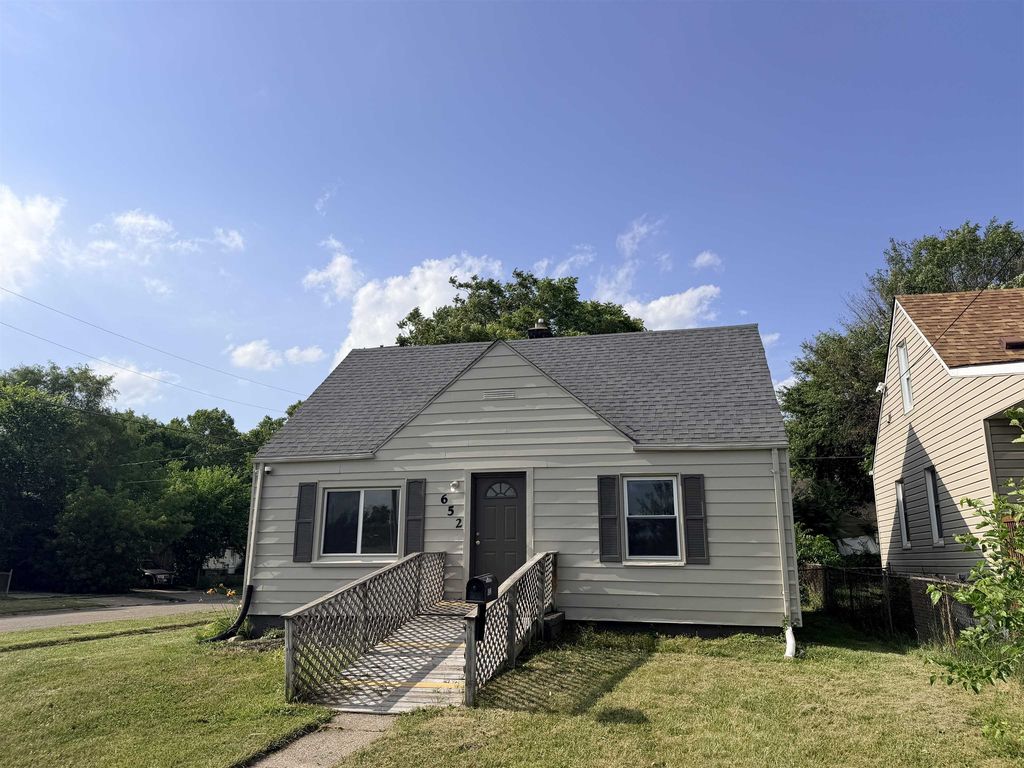 652 Ingleside Ave, Flint city