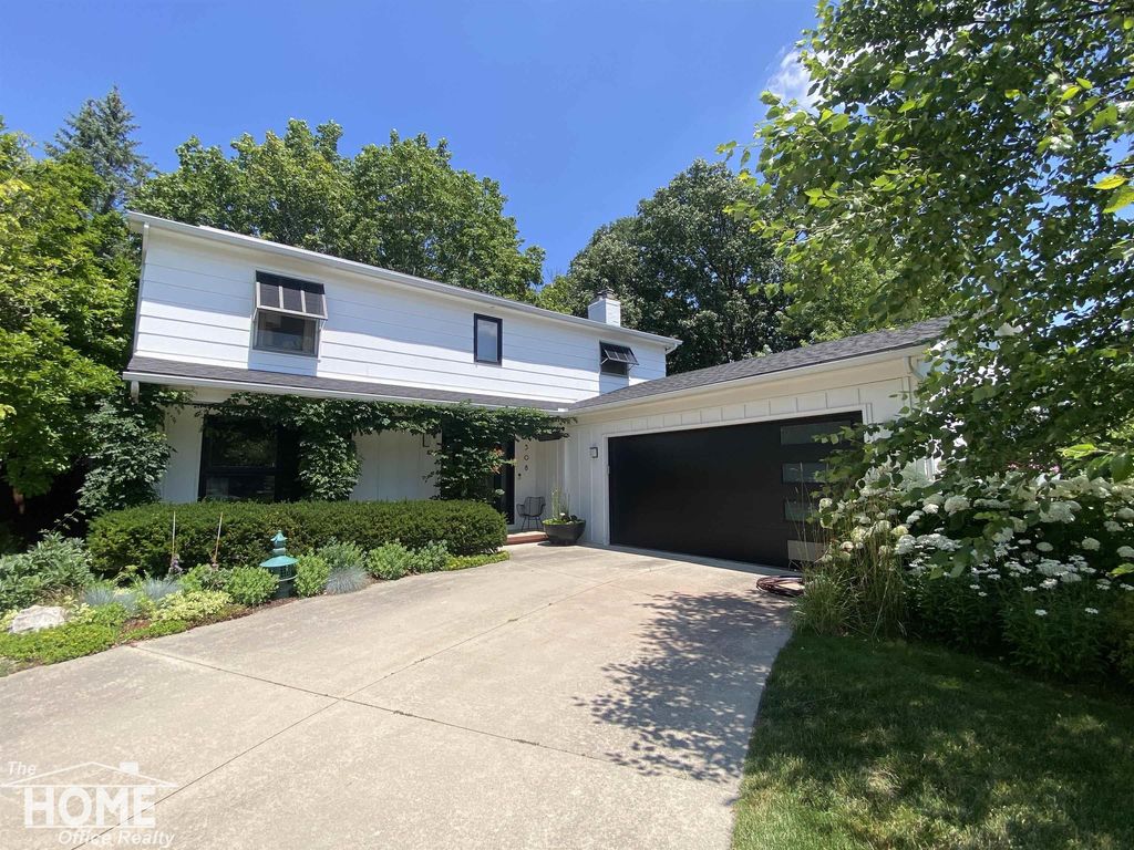 1508 Alta Vista Dr, Owosso city