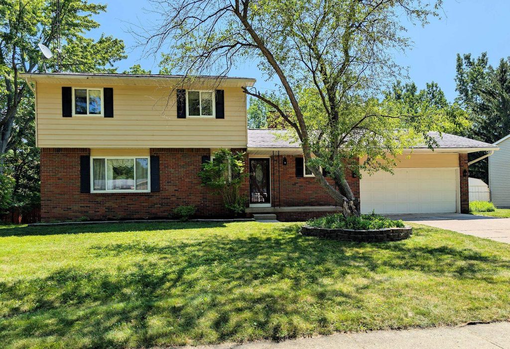 333 Windy Bluff St, Flushing city