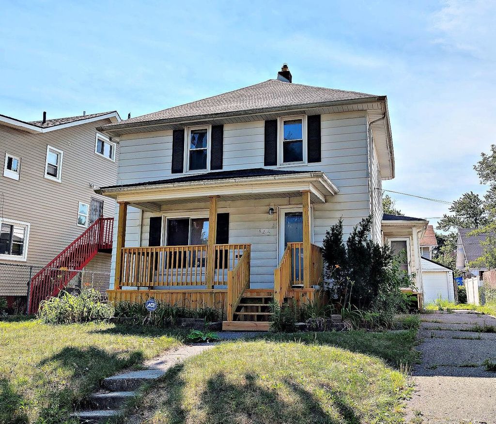 822 E 8th St, Flint city
