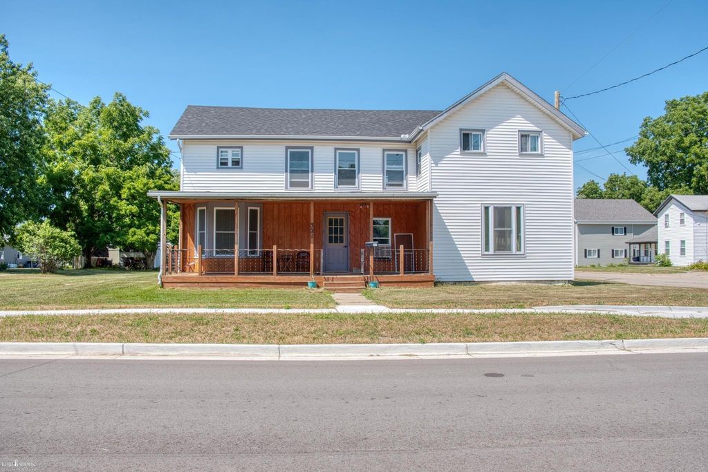 321 E Oliver St, Corunna city