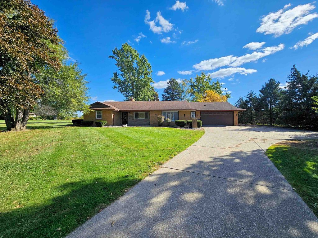 1143 W Wilson Rd, Vienna charter township