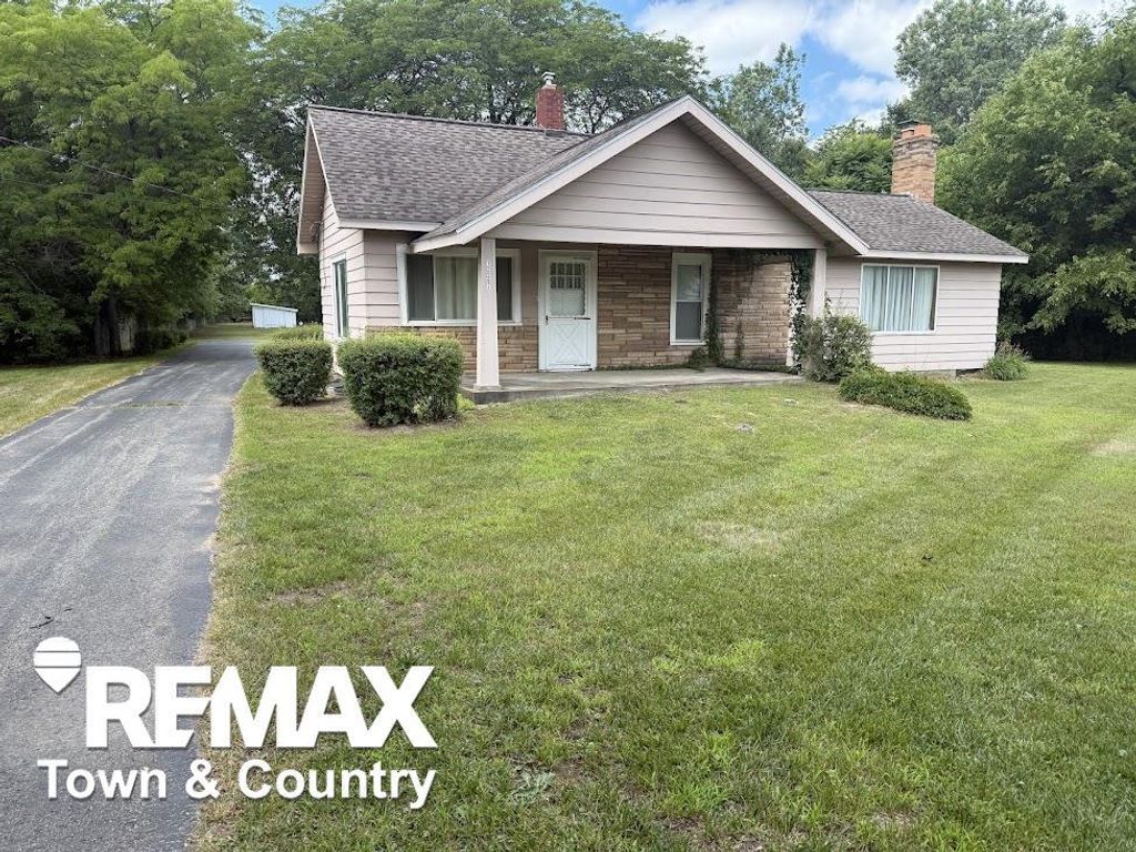 12267 N Saginaw Rd, Vienna charter township