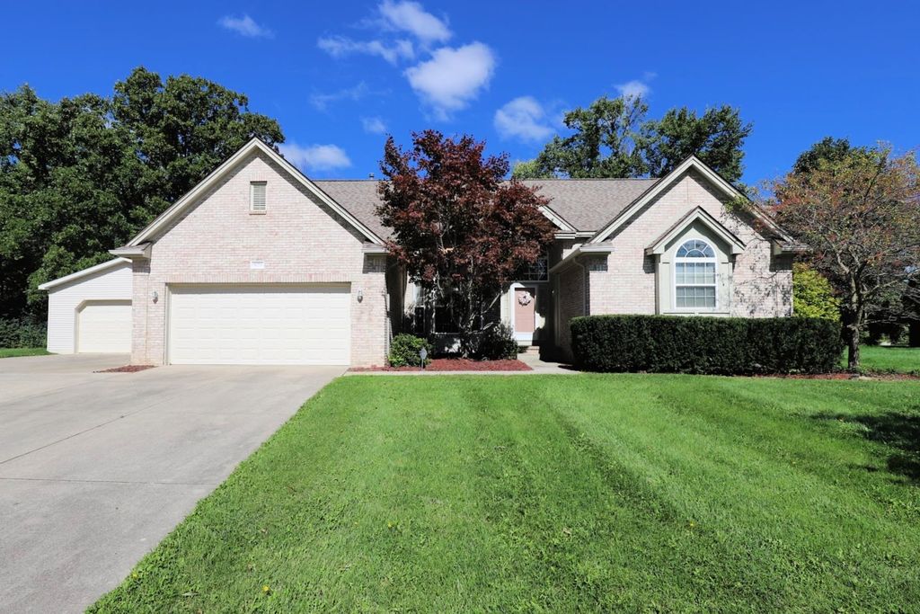 5273 Sequoia Ct, Burton city