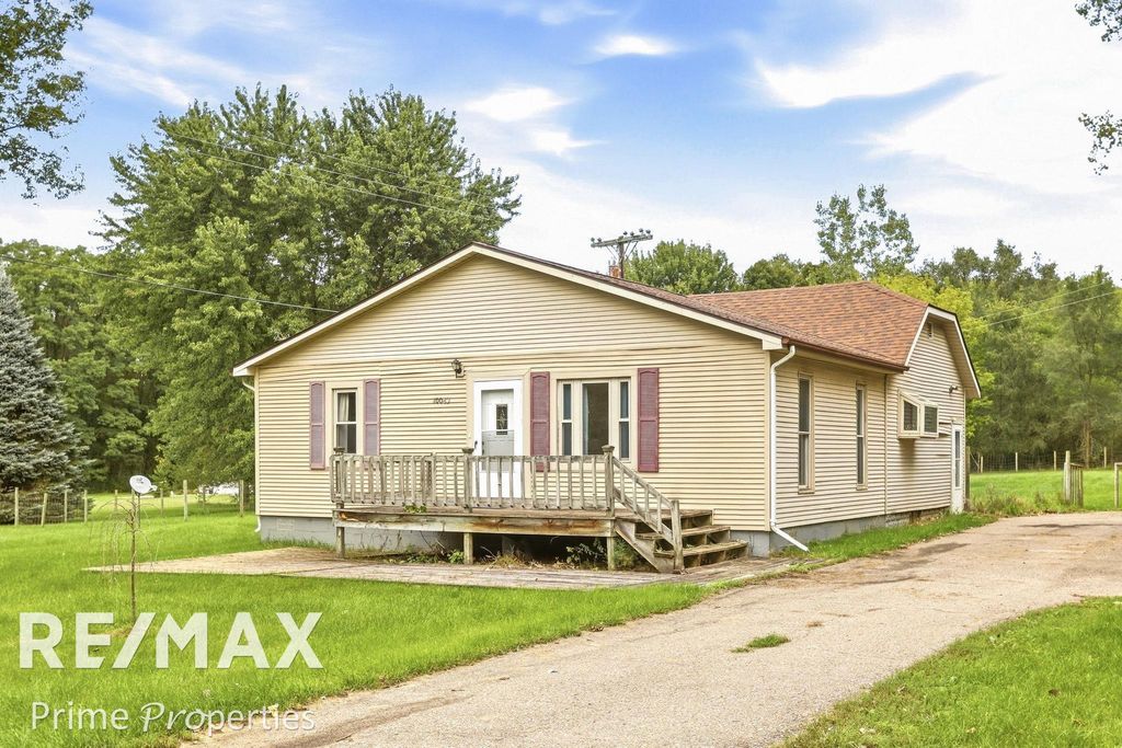 10083 S Lewis Rd, Millington