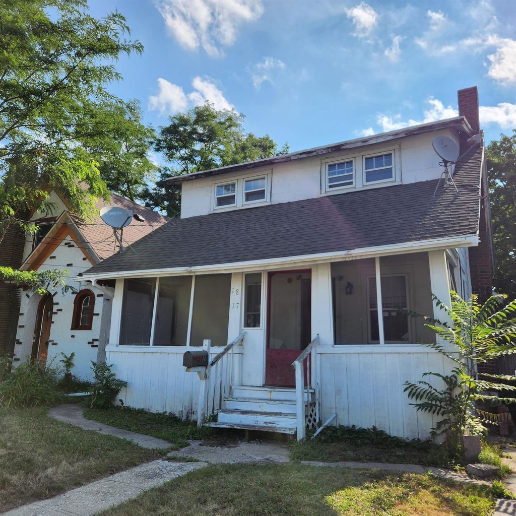 1817 Maplewood Ave, Lansing city