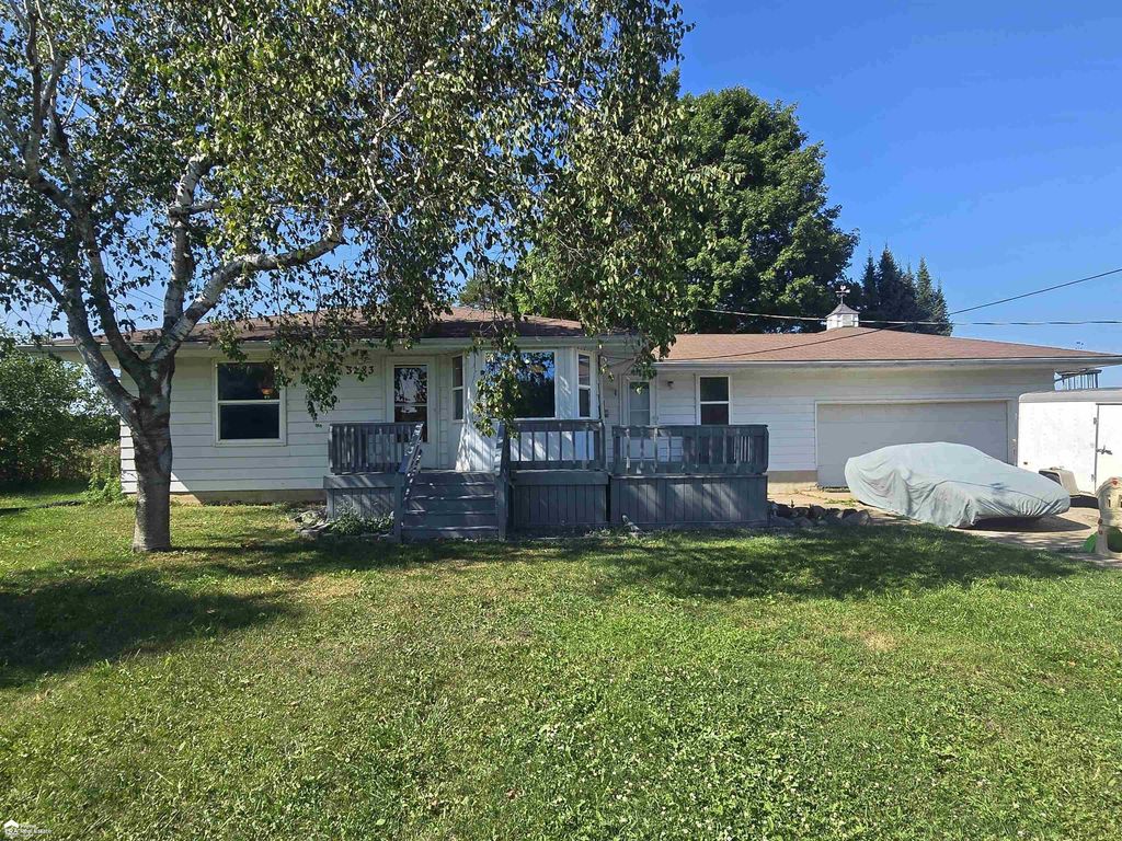 3283 E Dodge Rd, Thetford township