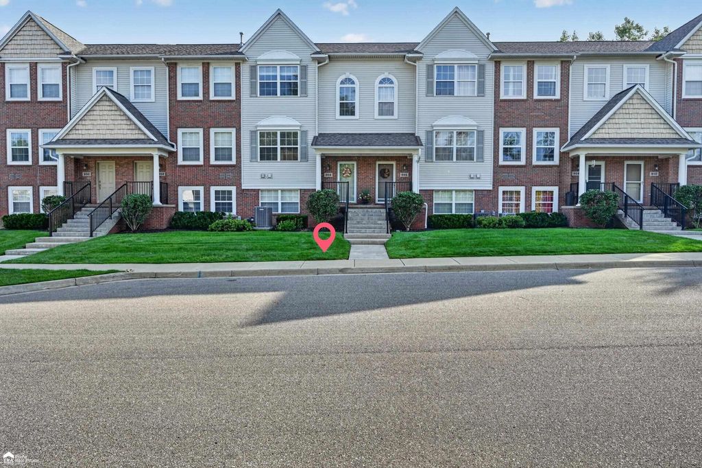 804 Eagle Dr, Fenton city
