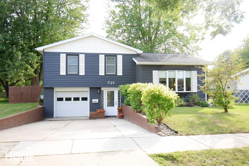 721 Huntington Dr, Owosso city