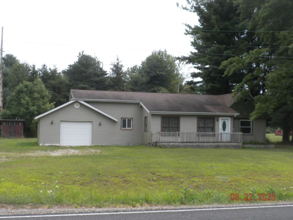 8015 Vassar Rd, Millington township