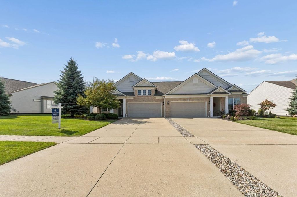 6547 Prairie Dunes Dr, Grand Blanc