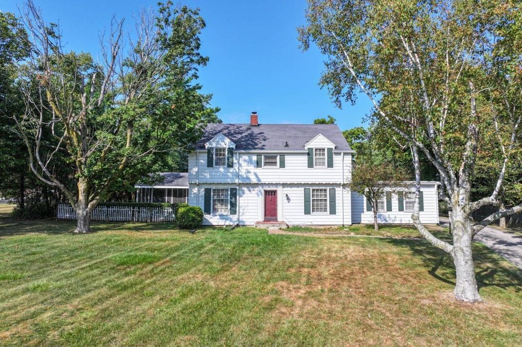 9044 S Saginaw St, Grand Blanc charter township