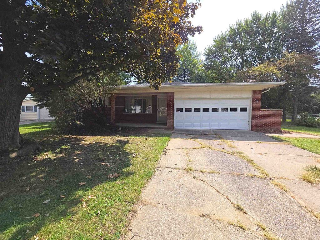 4459 Wickfield Cir, Flint charter township