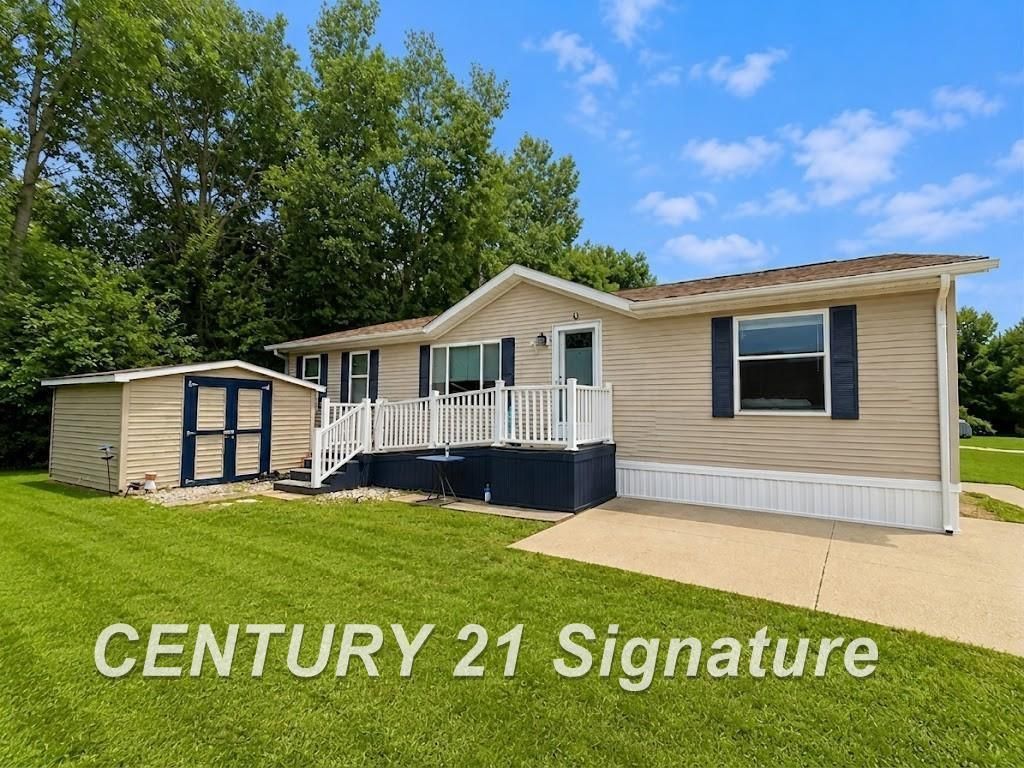 277 Armstrong Ave, Flushing charter township