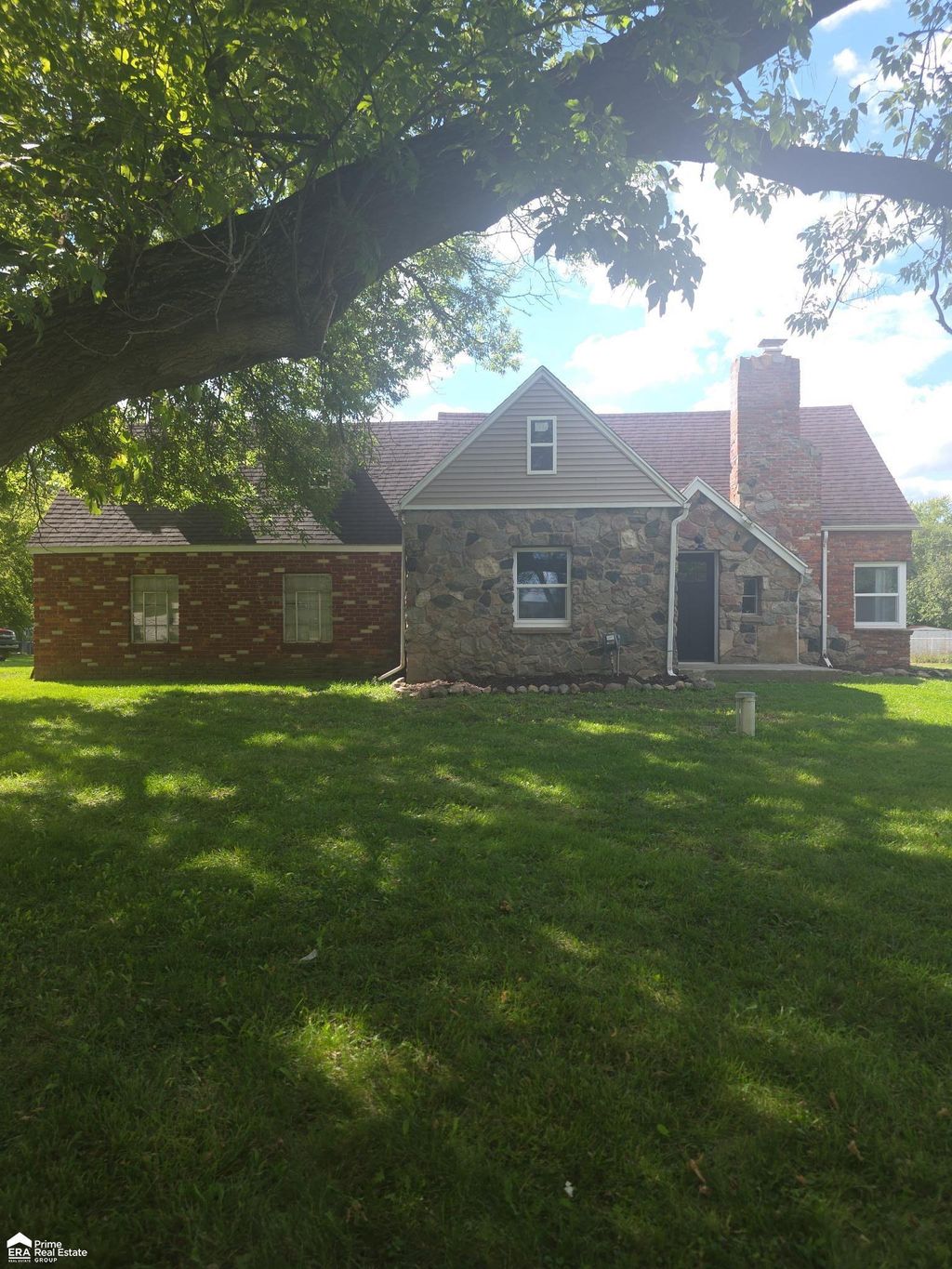 1491 Iva St, Burton city