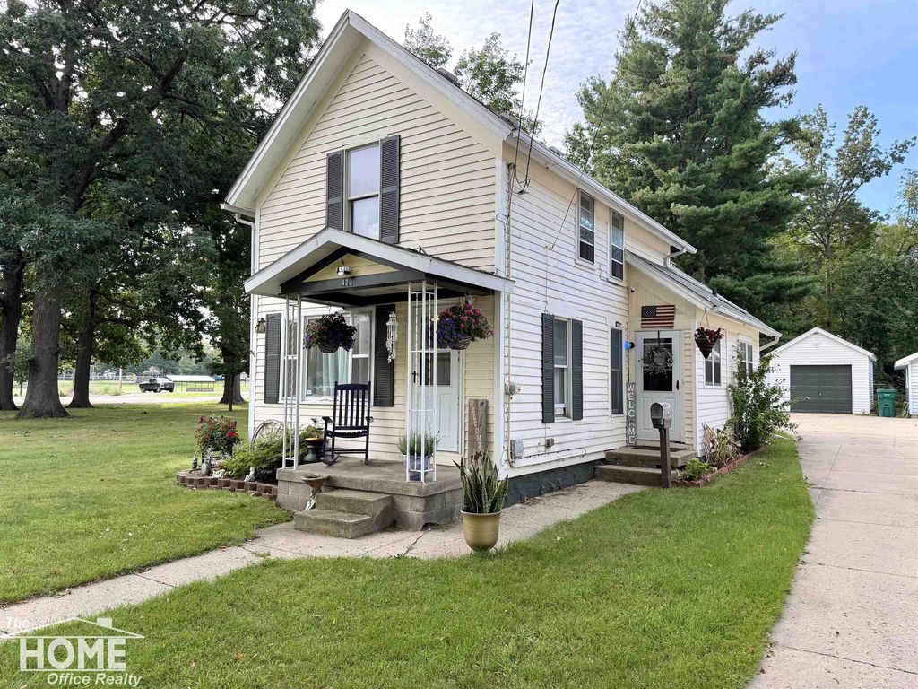 420 E King St, Owosso city