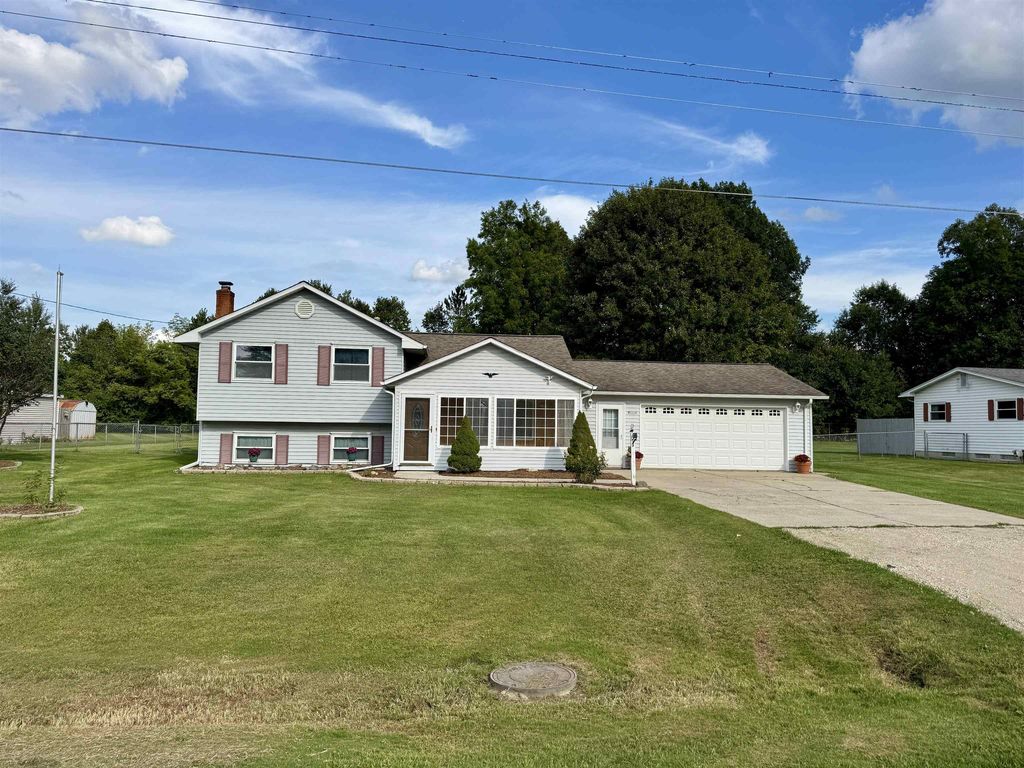 11374 Berkshire Dr, Thetford township