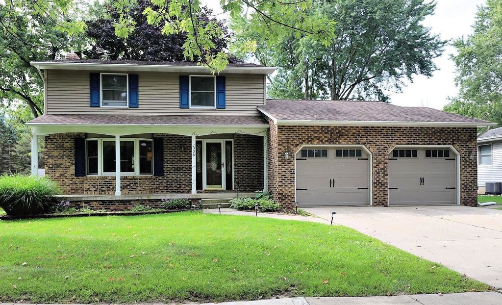 306 N Hampton Dr, Durand