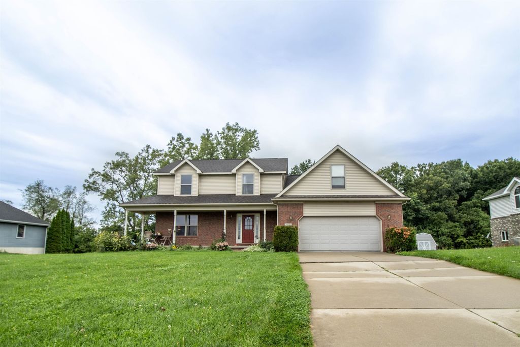 8376 Oak Ridge Dr, Goodrich