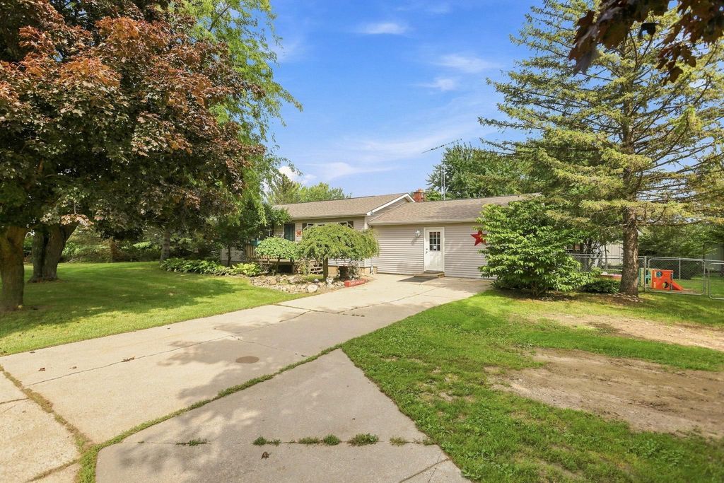 4621 Hurds Corner Rd, Mayville
