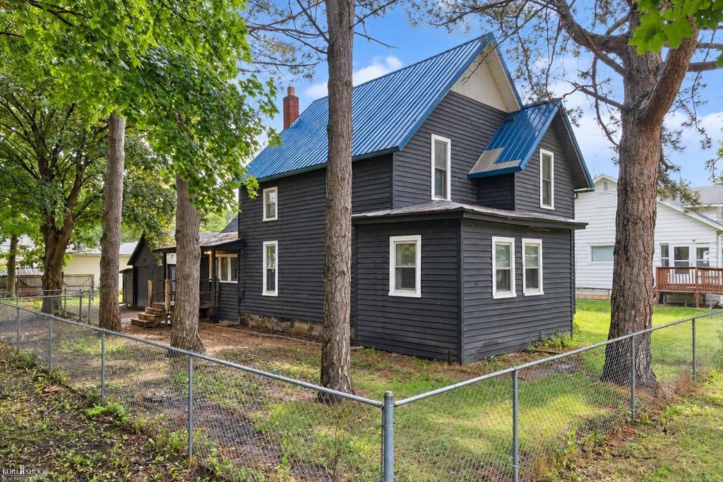 830 Wilkinson St, Owosso