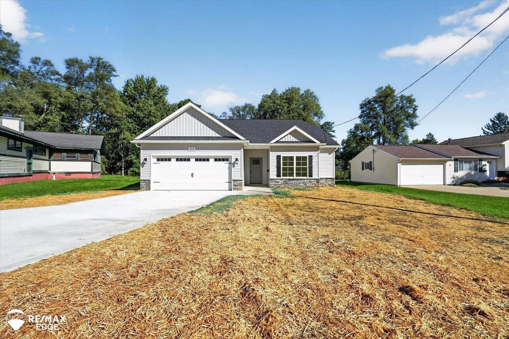 213 Mcfarland St, Grand Blanc city