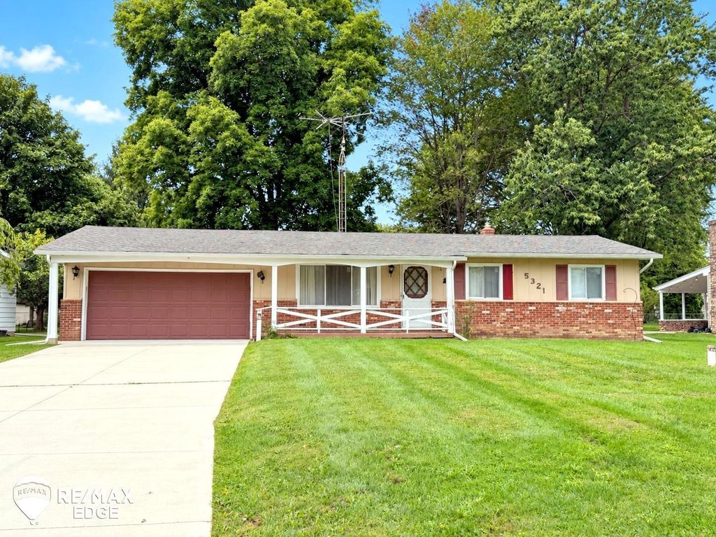 5321 Rose Ln, Flint