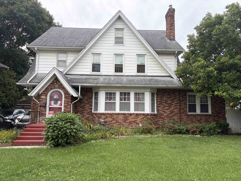 1107 Welch Blvd, Flint