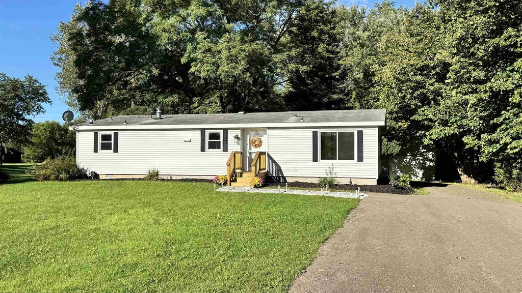 11389 N Lewis Rd, Clio