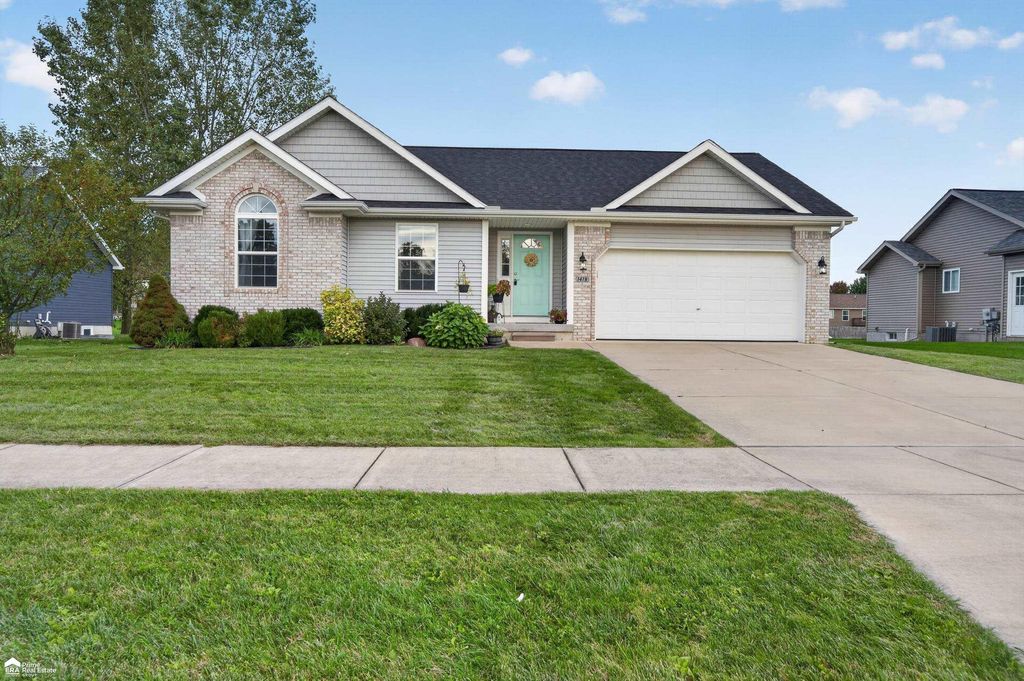 1419 Pondview Dr, Davison
