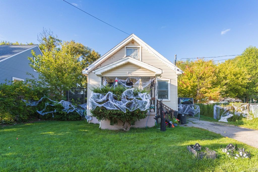 1497 Connell St, Burton