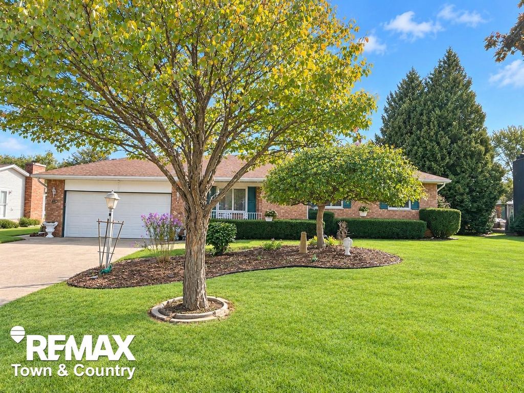 2100 Hardwood Dr, Davison