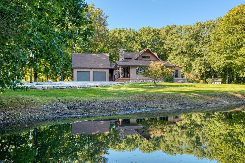 3733 Hibbard Rd, Corunna