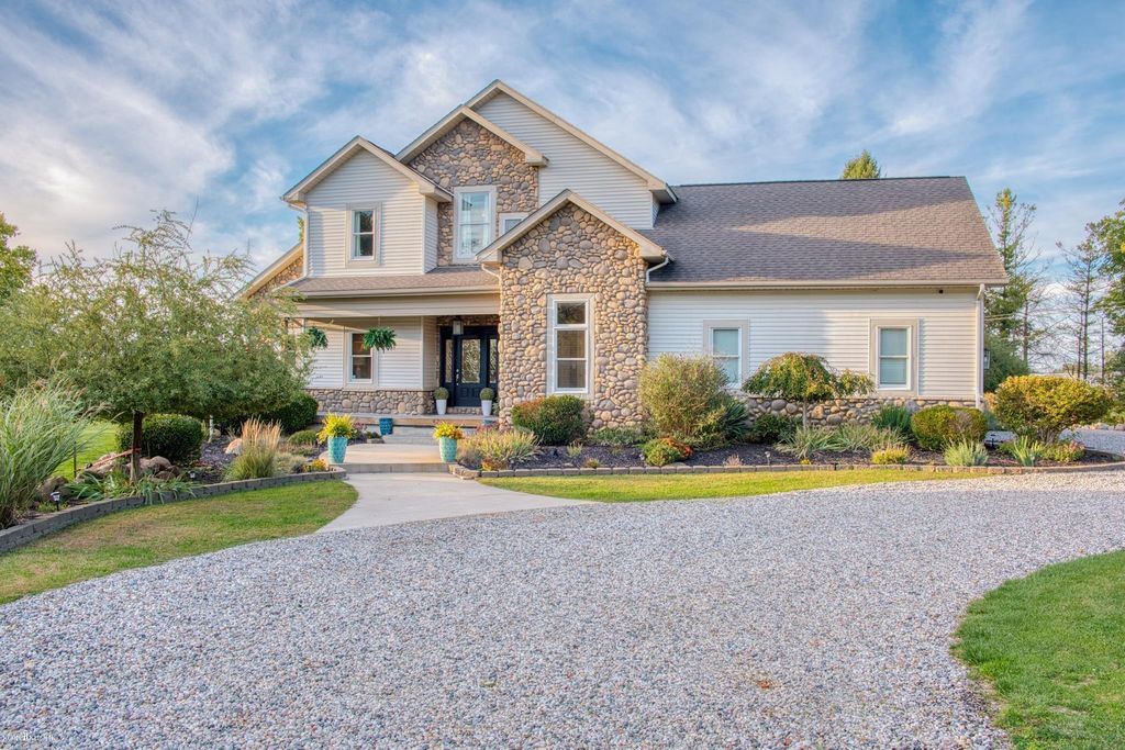 430 Pine St, Corunna