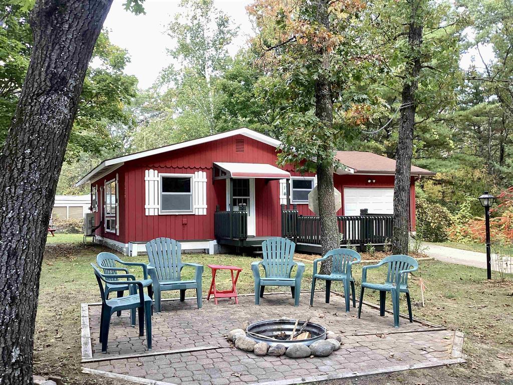 4350 Deerland Rd, Oscoda