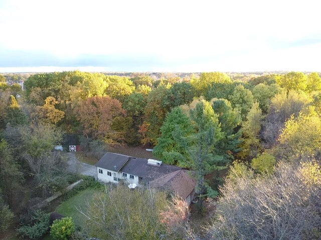 22649 N Dixboro Road, Green Oak township