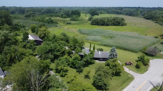 3345 Beach Road, Port Huron charter township