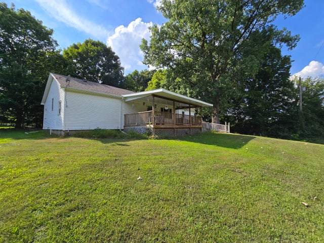 2520 S Sand Lake Road, Reading township