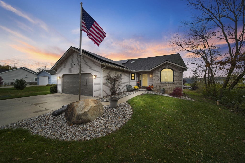 8826 Irish Mist, Cambridge township