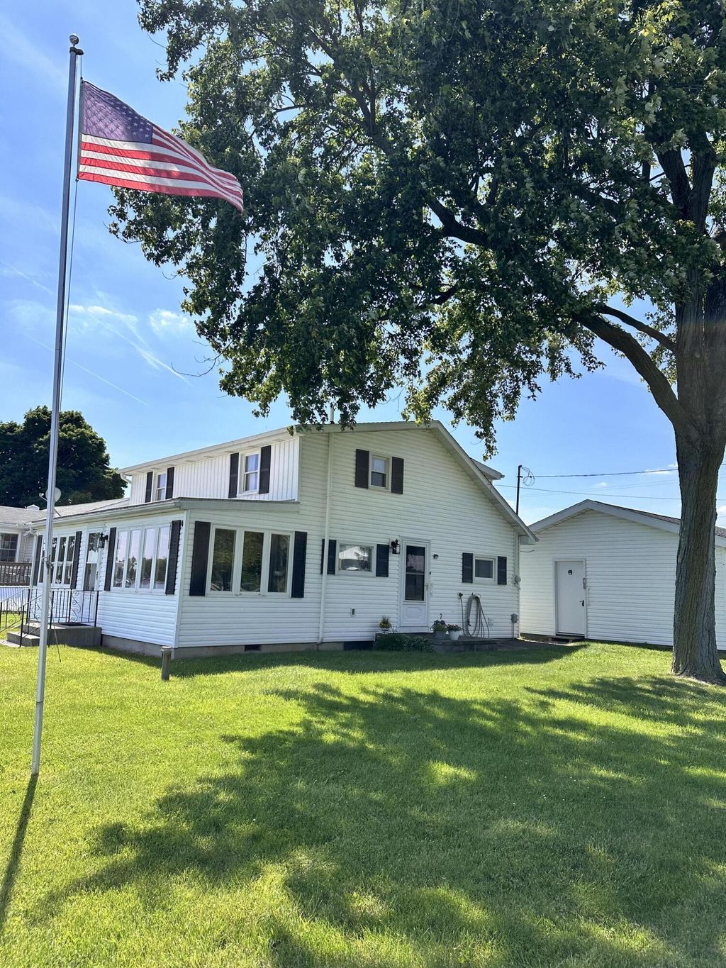 357 Plank Road, Rollin township