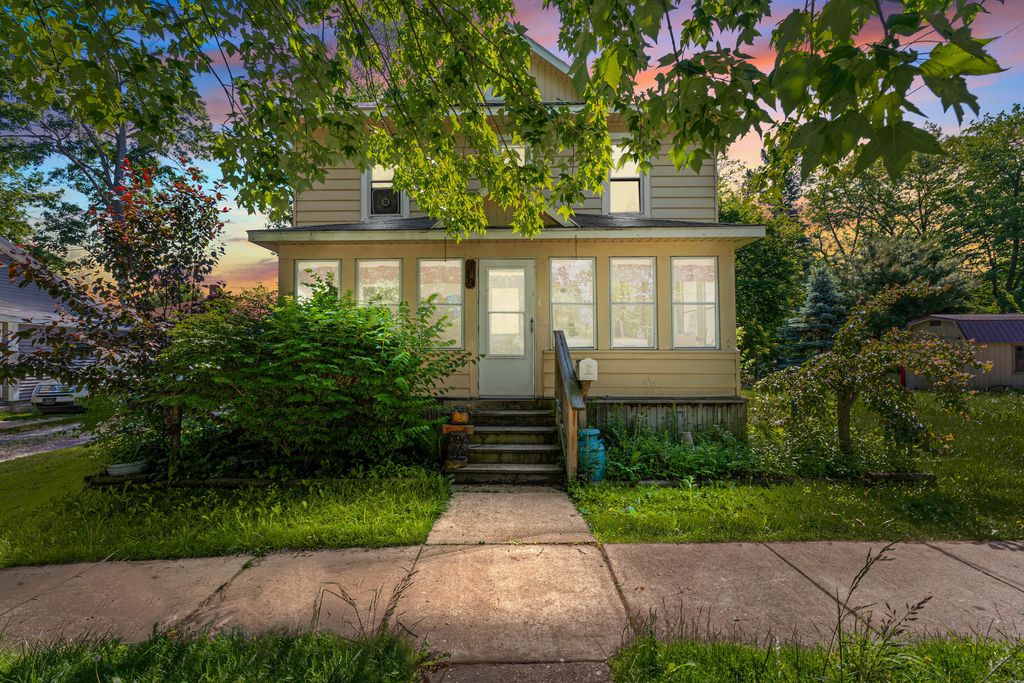 119 S Manning Street, Hillsdale city