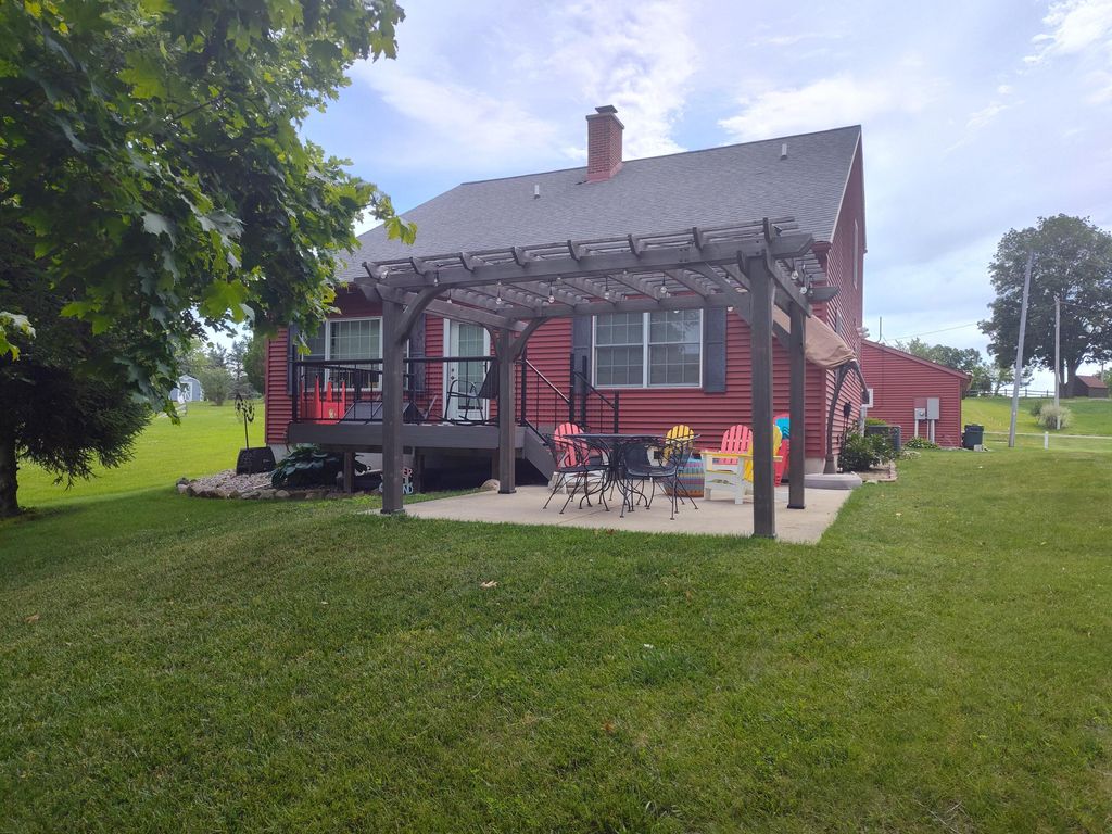 14376 Horn Drive, Amboy township