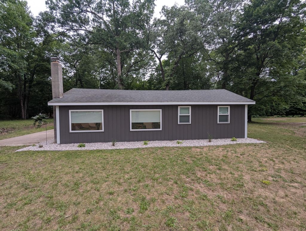 149 N Alpine Drive, Branch township