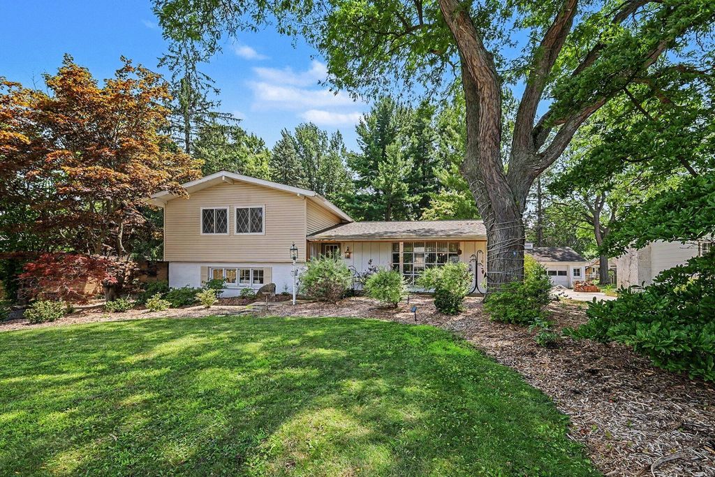 1846 Eastbrook Street Se, Grand Rapids city