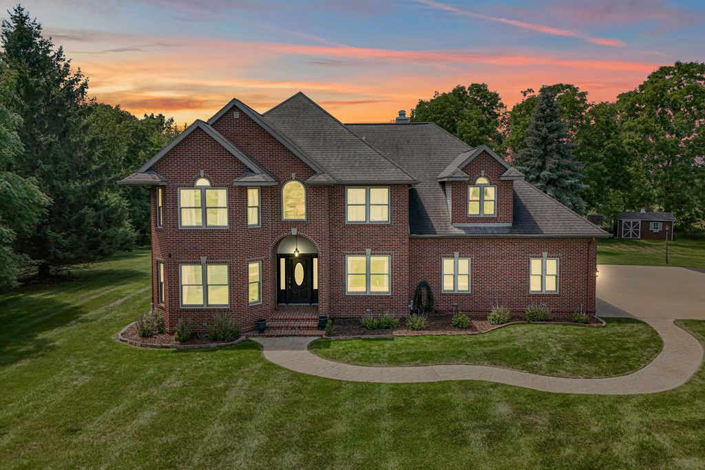 1230 Meadow Lane, Hillsdale township