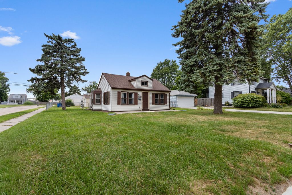 20875 Elroy Avenue, Warren city