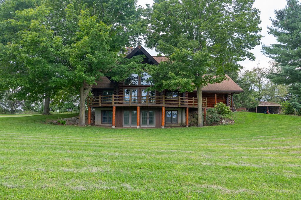 12680 Day Road, Pittsford township